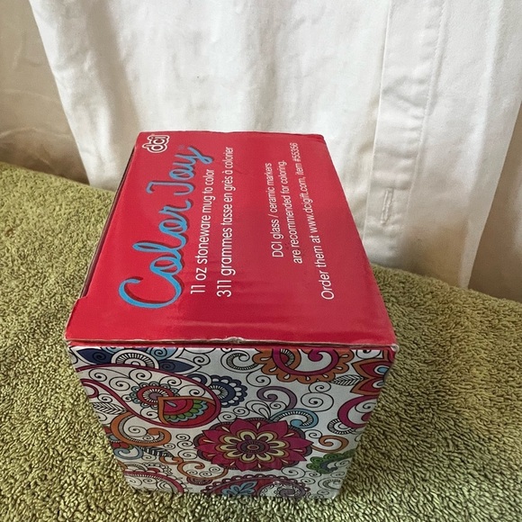 New Color Joy 11oz Stoneware Mug To Color Paisley Floral Theme Craft Kit - Picture 4 of 5